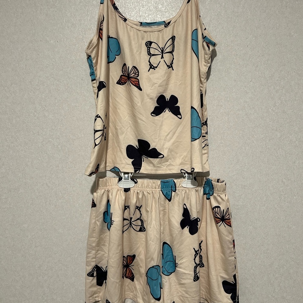 Women’s Tank Top And Shorts Sleep Set, Beige With Butterflies Size XL